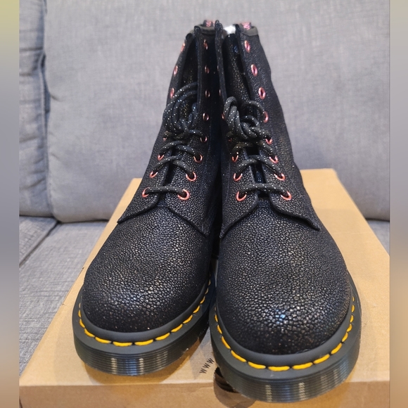 DR. MARTENS 1460 EYELET BEJEWELLED BOOTS BLACK WOMEN SIZE 10 - Picture 7 of 16